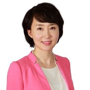 Meet your Posher, Julia